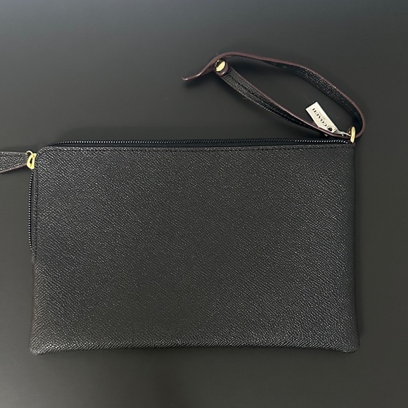 Coach NWT Black Textured Large Wristlet. Black w Maroon Tubing & Gold Hardware. - Picture 6 of 9